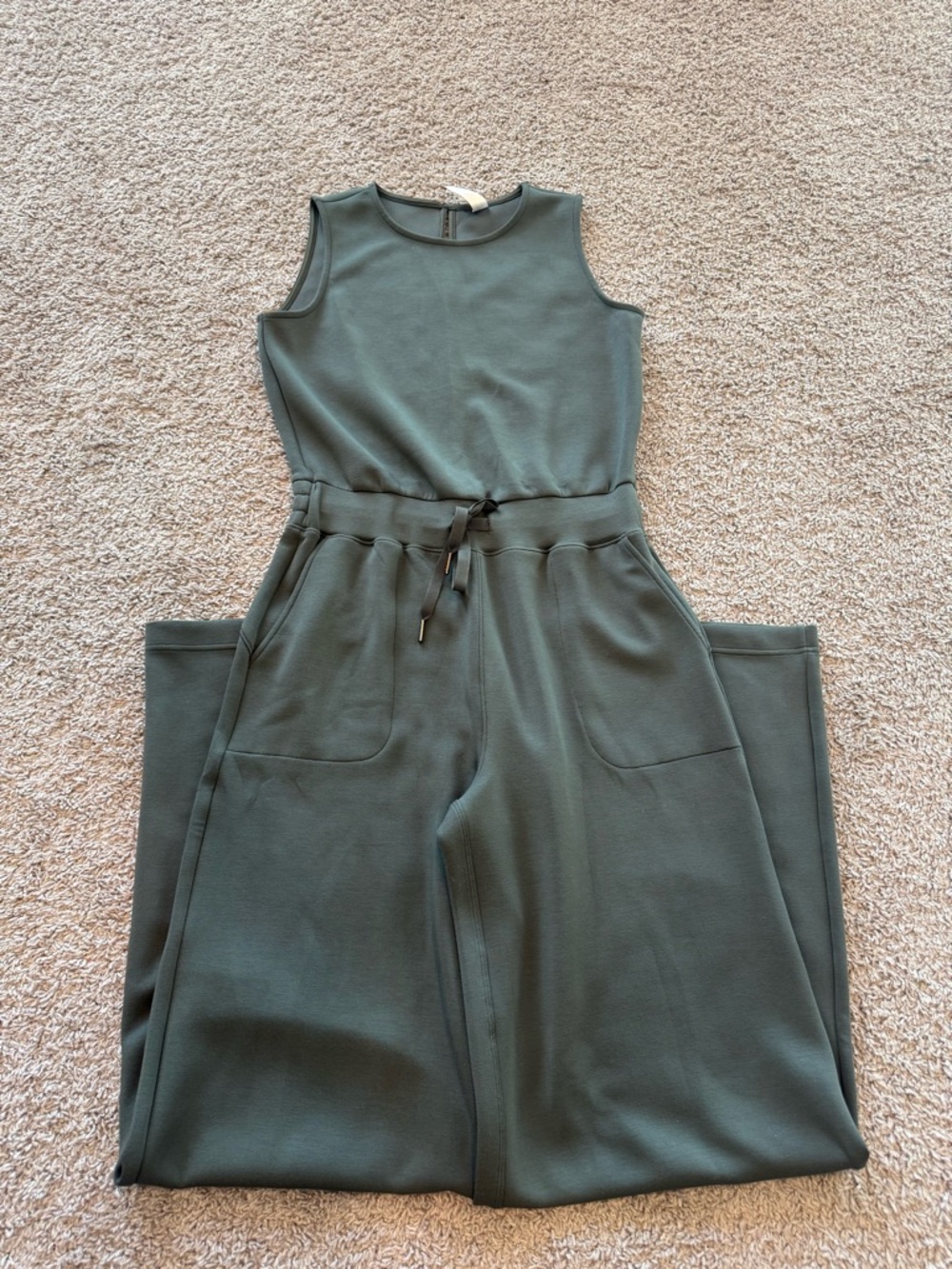 SPANX Air Essentials  Wide Leg Jumpsuit, Olive Green, Sz Medium Tall
